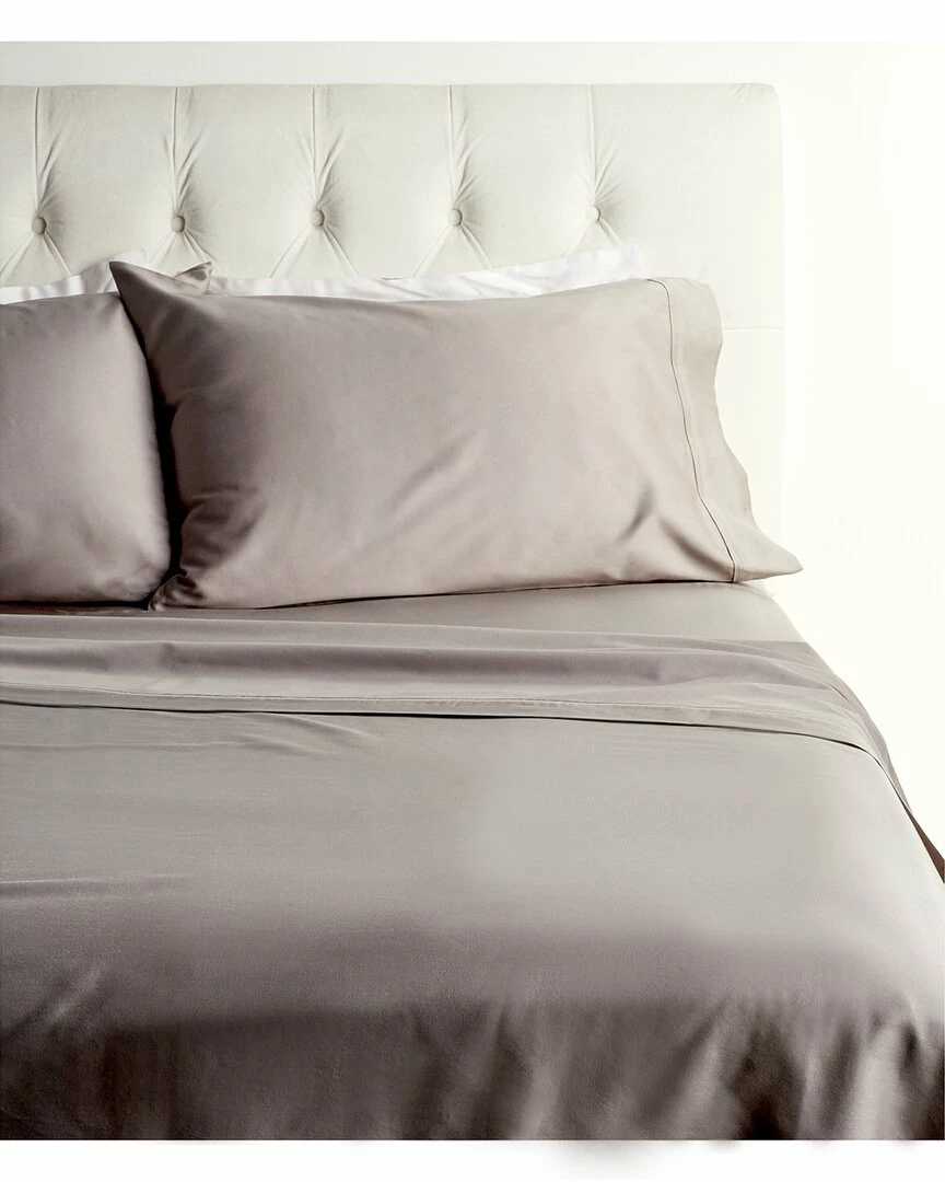 Brand new 👏 Calvin Klein Signature 300TC Sateen Sheet Set Home Sheets 🥰 3 Brand new 👏 Calvin Klein Signature 300TC Sateen Sheet Set Home Sheets 🥰